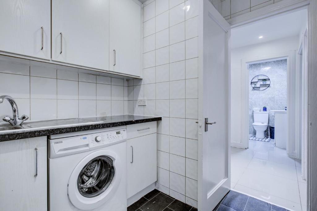 Hyde Park Apartment 2 Bedroom Londyn Zewnętrze zdjęcie